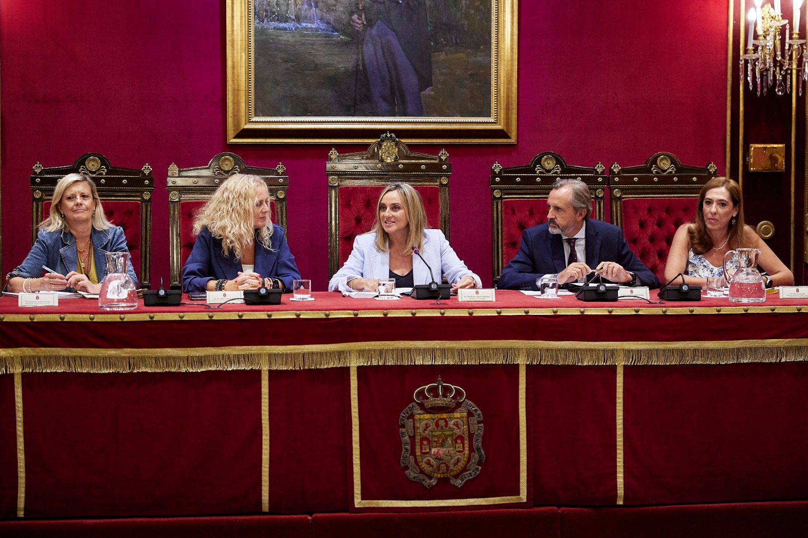 ©Ayto.Granada: EL AYUNTAMIENTO PONE EN MARCHA EL CONSEJO MUNICIPAL DE COMERCIO LOCAL Y DEL CONSUMO DE GRANADA CON LAS PARTICIPACIÓN DE TODAS ENTIDADES IMPLICADAS EN LOS ESTABLECIMIENTO DE LA CIUDAD ©Ayto.Granada: EL AYUNTAMIENTO PONE EN MARCHA EL CONSEJO MUNICIPAL DE COMERCIO LOCAL Y DEL CONSUMO DE GRANADA CON LAS PARTICIPACIÓN DE TODAS ENTIDADES IMPLICADAS EN LOS ESTABLECIMIENTO DE LA CIUDAD